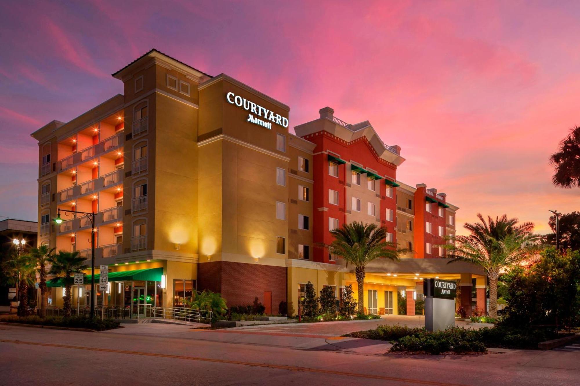 Hotel Courtyard By Marriott Deland Historic Downtown Exterior foto